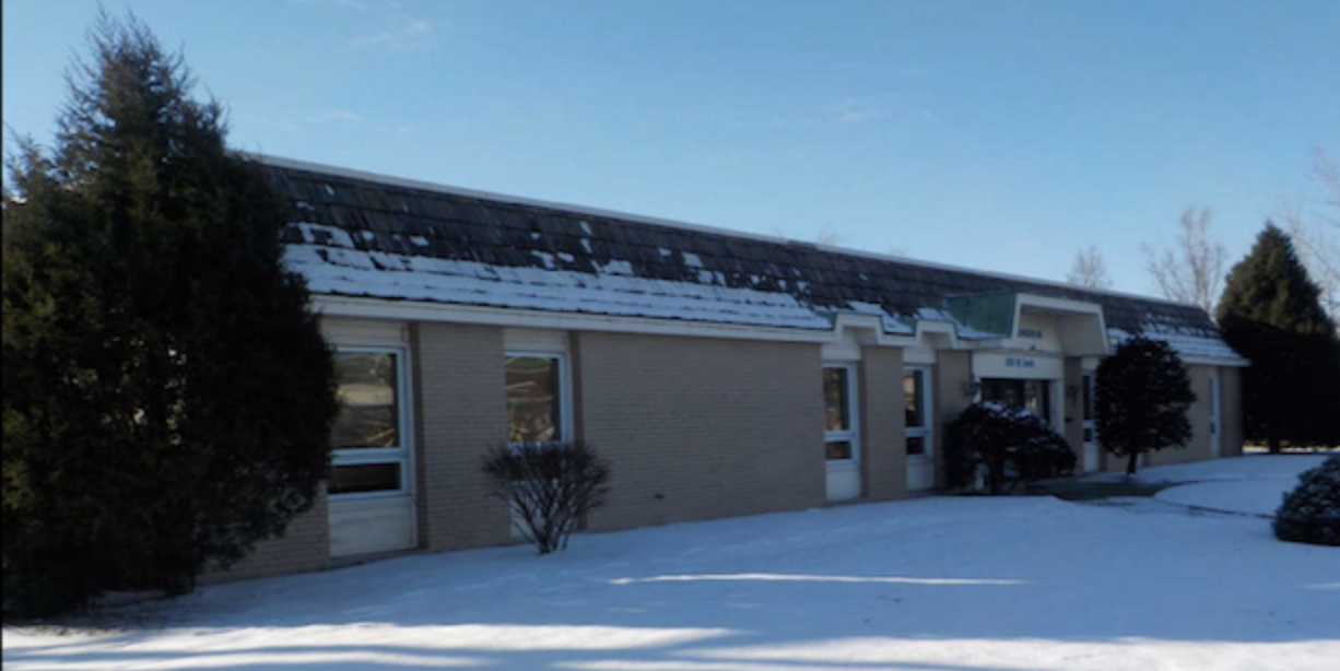 Fully Leased Retail and Warehouse Bridge Loan in Chicago Suburbs image 4